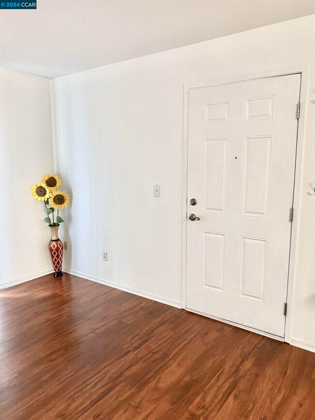 Foto del edificio - 222 Piedmont Ln