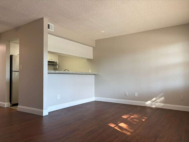 Foto del edificio - Updated One Bedroom Apartment  Near Downtown Gulfport