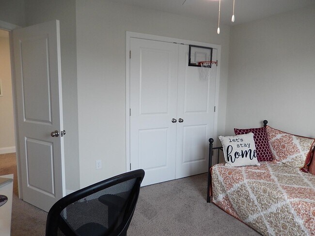 Foto del edificio - 2886 Fontana St