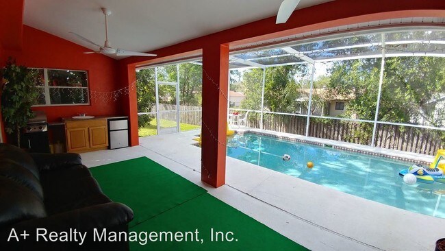 Building Photo - 3 br, 3 bath House - 9247 Spring Hill Dr.