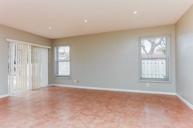 Foto del edificio - 6031 NW 42nd Way