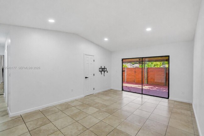 Foto del edificio - 5113 SW 138th Ave Cir