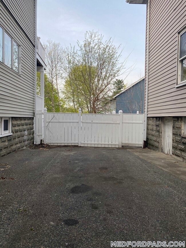 Building Photo - 266a Boston Ave