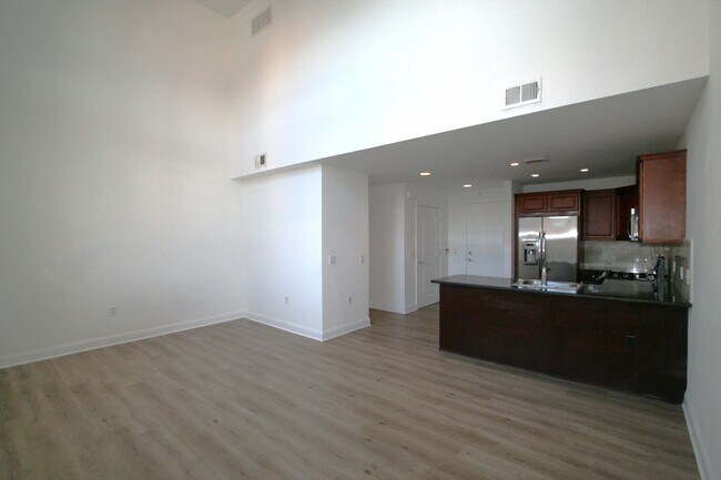 Foto del edificio - 769 Montgomery St