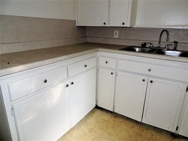 Foto del edificio - 204 Oak Forest Dr