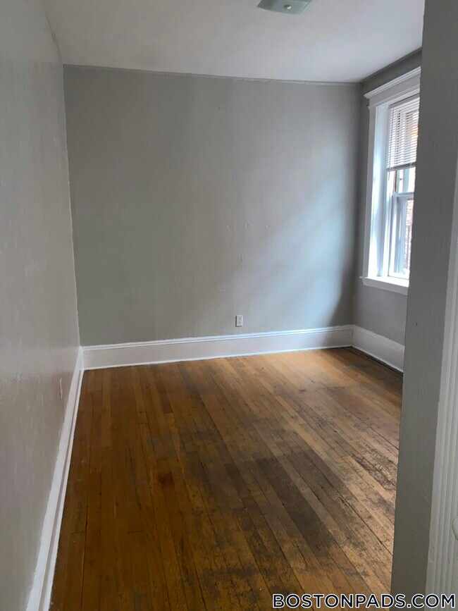 Foto del edificio - 463 Park Dr