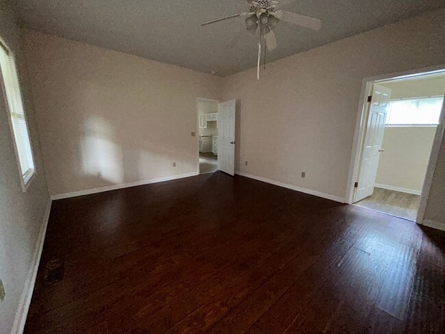 Foto del edificio - 108 Banks St