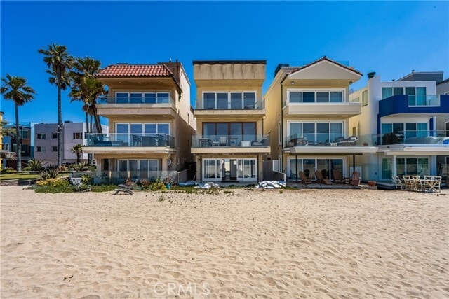 Building Photo - 87 Surfside Ave.