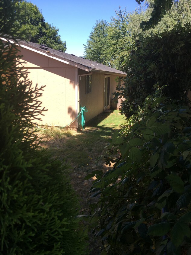 SMI Commercial Real Estate, LLC - 4483 Campbell Dr SE