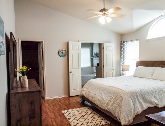 Foto del edificio - 17300 Zola Ln