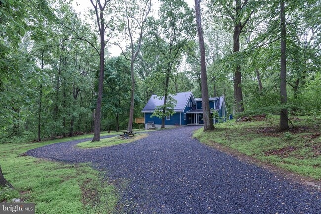 Building Photo - 382 Wood Cutters Ln