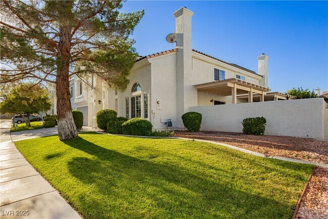 Foto del edificio - 449 Temple Canyon Pl