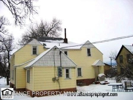 Primary Photo - 1-126 S 9th Ave