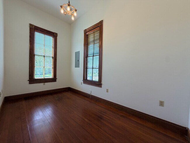 Foto del edificio - 419 6th St