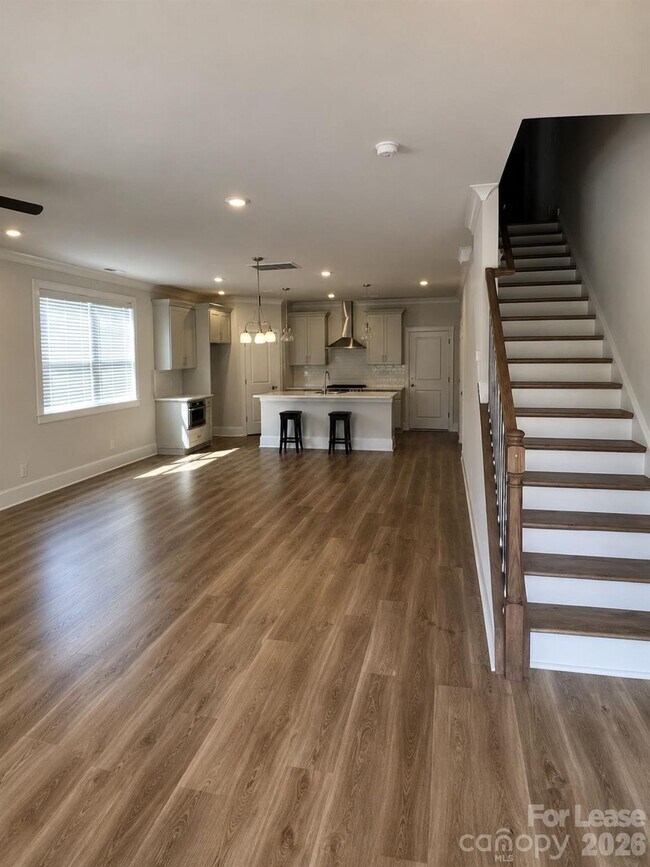 Foto del edificio - 4638 Dogwood Pl