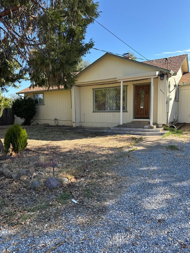 Building Photo - 3 Bedroom House Near SaveMart Shopping Center