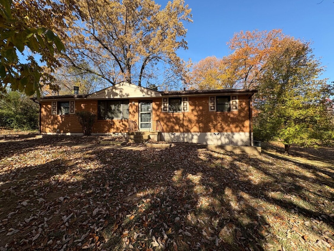 Foto principal - Donelson 3 Bedroom, 1 Bath House