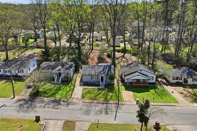 Foto del edificio - 250 Maple St