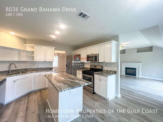 Building Photo - 8036 Grand Bahama Dr