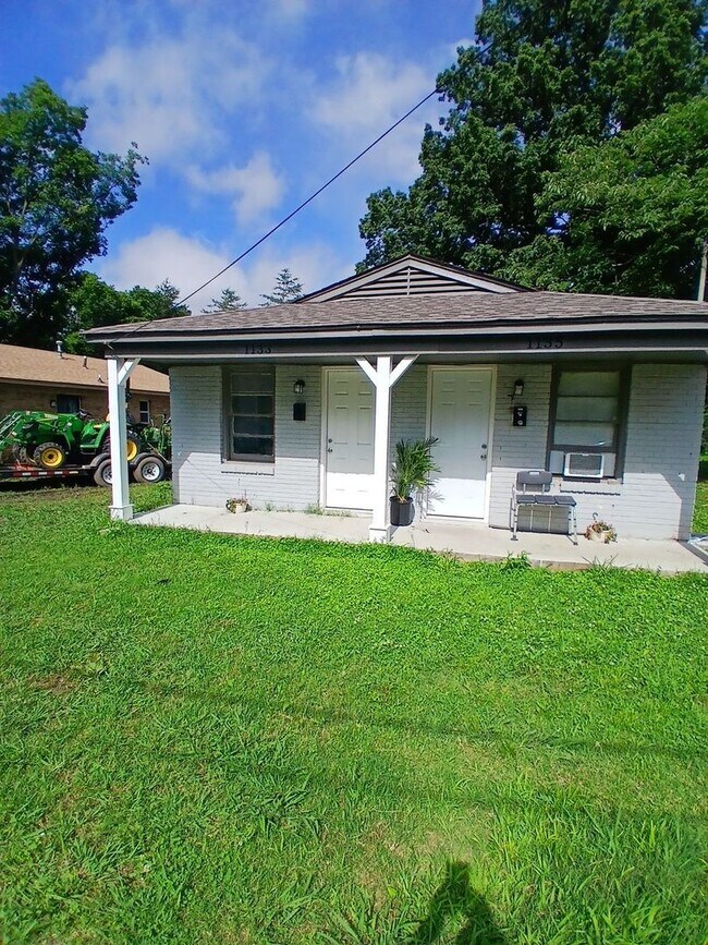 Foto del edificio - Delightful 2 bedroom 1 bath duplex - Open ...
