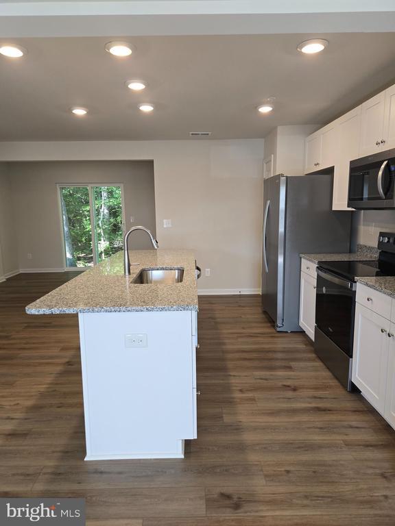 Building Photo - 803 Blue Wing Ct
