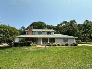 Building Photo - 214 Keithwood Dr