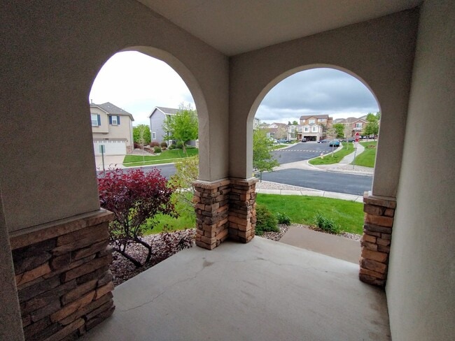 Entrance - 4607 Fish Hawk Pt