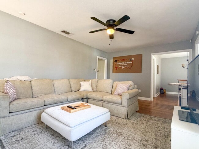 Building Photo - 2705 30th St