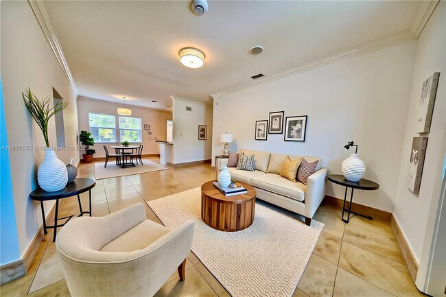 Building Photo - 7 Montilla Ave