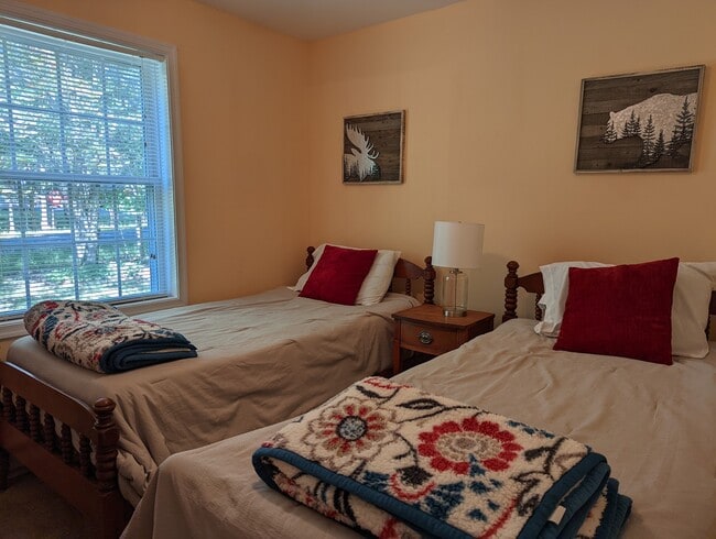 Building Photo - 251 Petrarch Trail