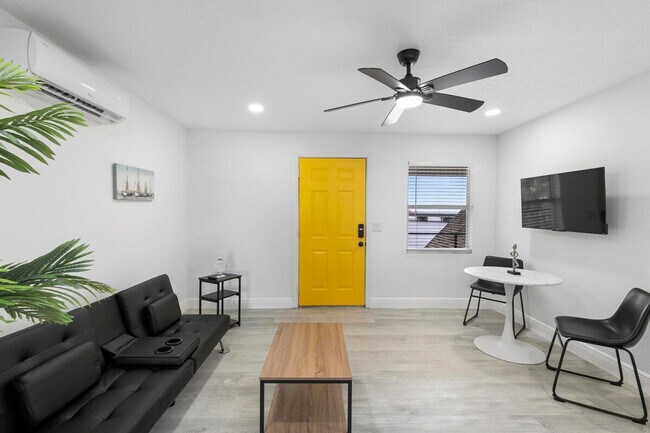 Foto del edificio - 1882 Lake St