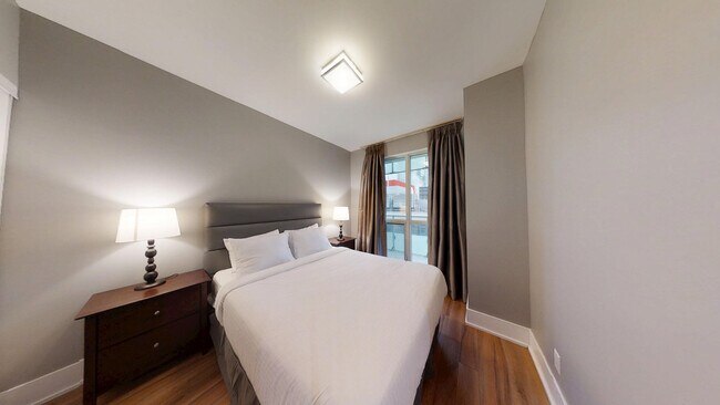 Building Photo - 300 Front St W