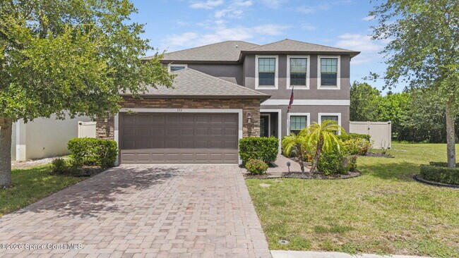 Building Photo - 553 Trymore Dr SE