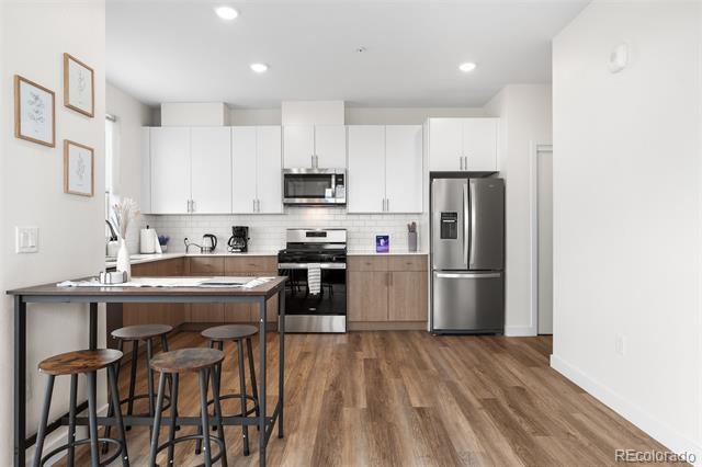 Building Photo - 2876 W 53rd Ave