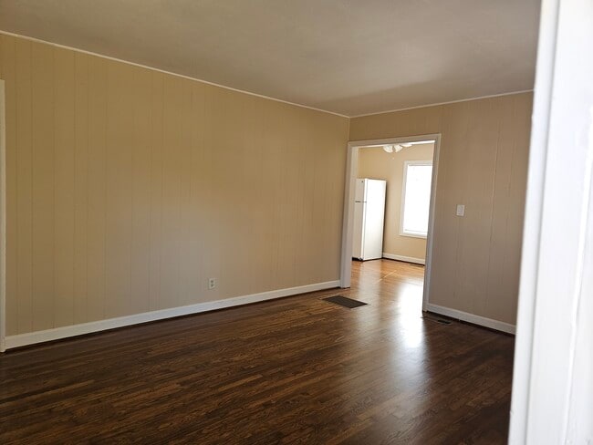 Building Photo - 1780 Crestridge Dr SE