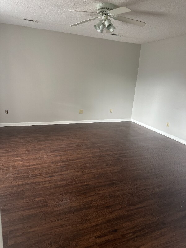 Foto del edificio - 622 4th St NE