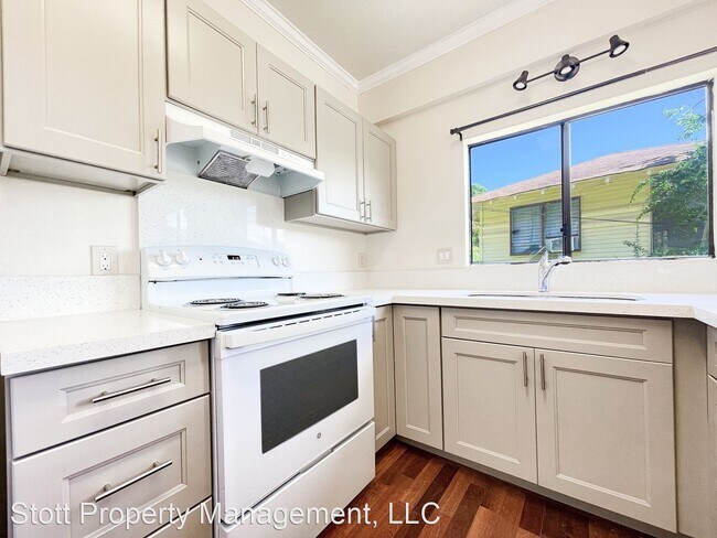 Foto del edificio - 2 br, 1 bath House - 2047 A 10th Avenue