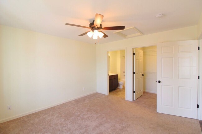 Building Photo - Home for rent in the Brentwood neighborhoo...