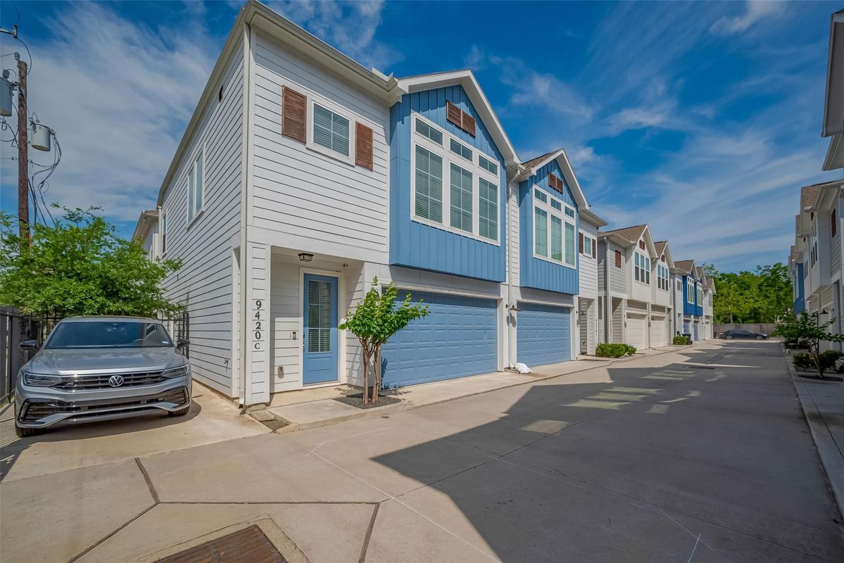Foto principal - 9420 Kerrwood Ln