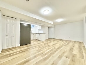 Building Photo - 136 Campbell Ave