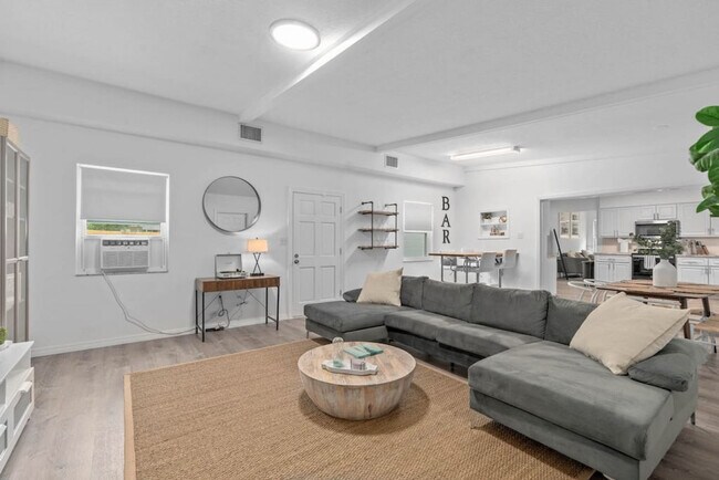 Foto del edificio - 4255 Wee St