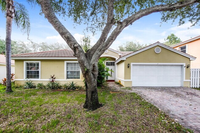 Building Photo - 13101 SW 17th Ct