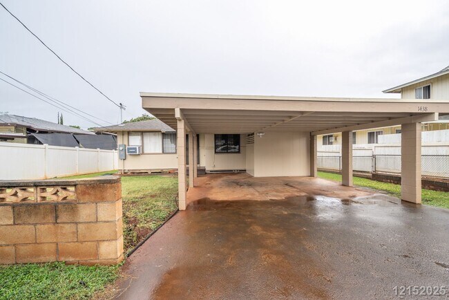 Foto del edificio - PEARL CITY — $3295 Kaleilani St | 3BR / 1 BA Single-Family Home