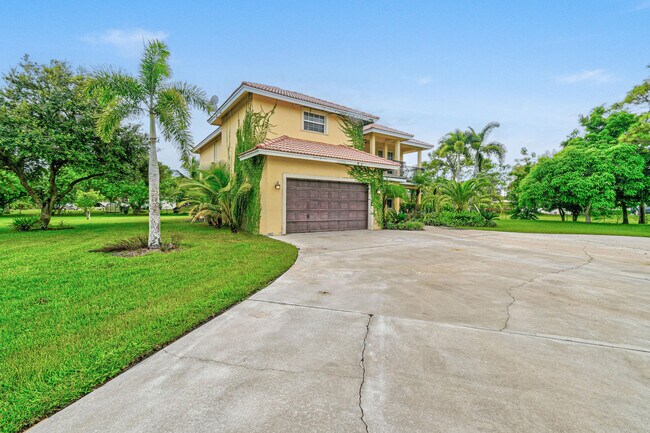 Foto del edificio - 15172 96th Ln N