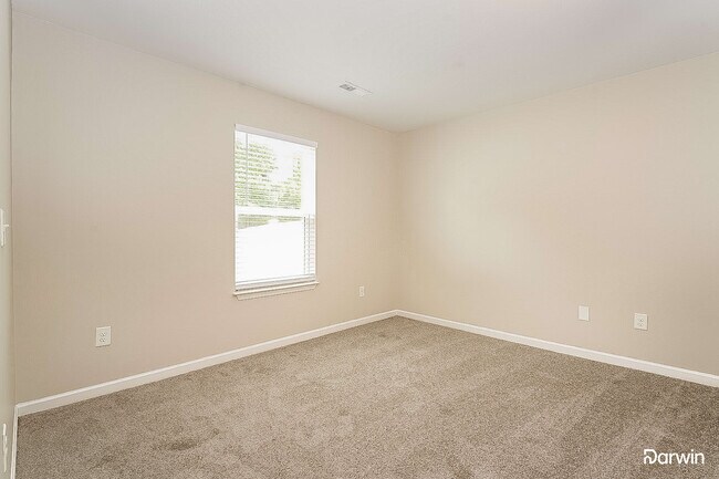 Building Photo - 207 Trimble Dr