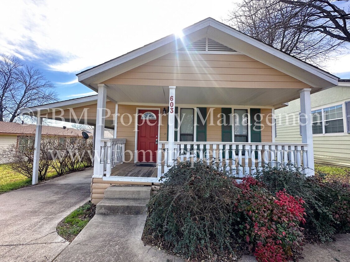 Primary Photo - 603 Atchley - Cozy 1 Bedroom, 1 Bathroom H...