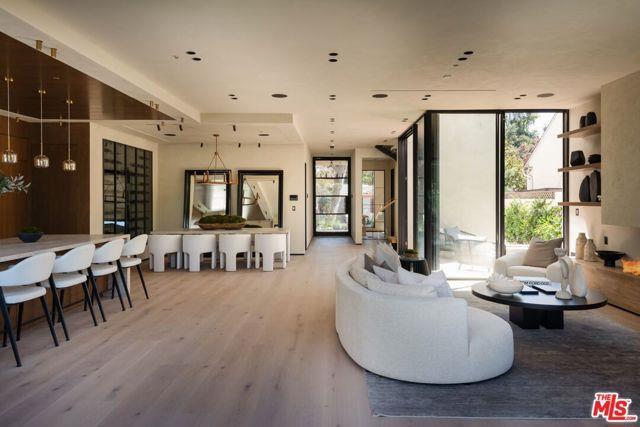 Foto del edificio - 13229 Hesby St