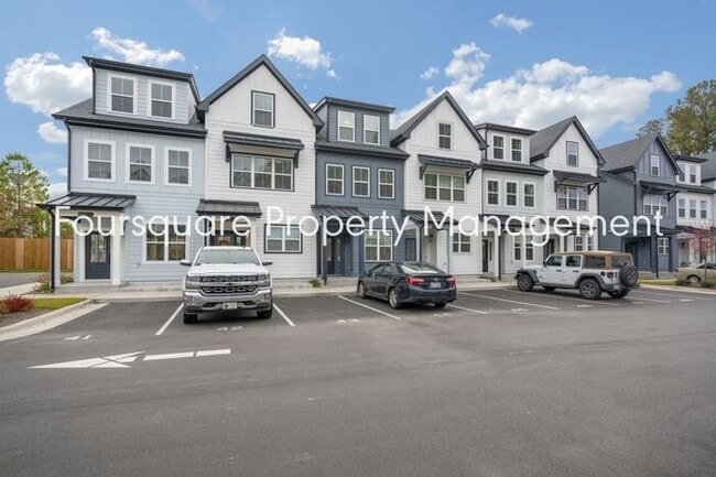 Building Photo - Modern 4-Bed / 3.5-Bath Townhome with Main Level Hard-Surface Floors , Back Patio – Easy Access t...