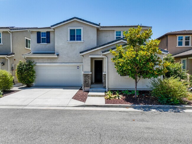 Building Photo - 16072 Columbus Ln