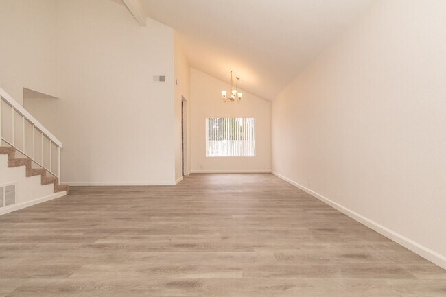 Foto del edificio - Spacious Two-Story 4 Bedroom/2.5 Bath Cardiff Cul-De-Sac Home Close to the Coast!